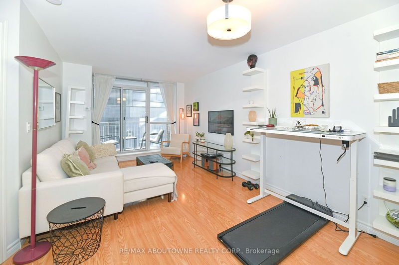 Preview image for 18 Stafford St #310, Toronto