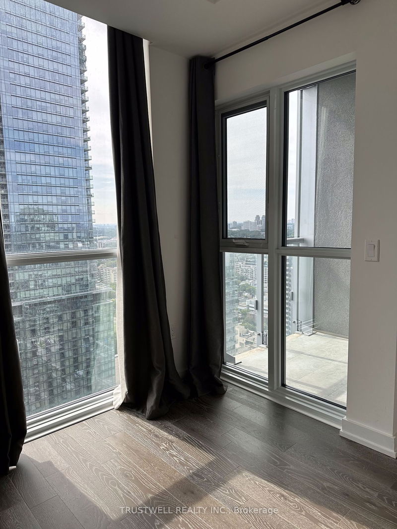 Preview image for 1 Yorkville Ave #3305, Toronto