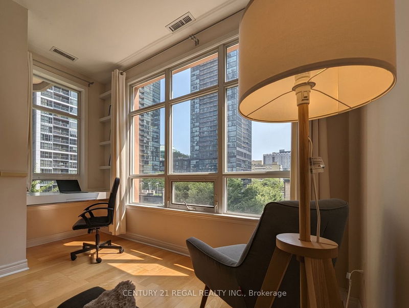 Preview image for 100 Hayden St #404, Toronto