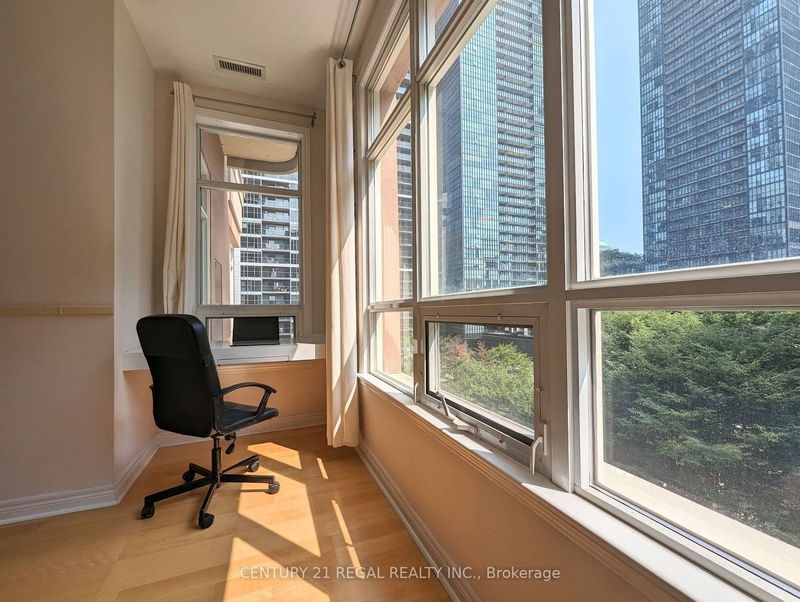 Preview image for 100 Hayden St #404, Toronto