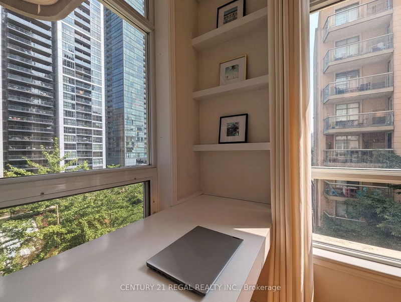 Preview image for 100 Hayden St #404, Toronto