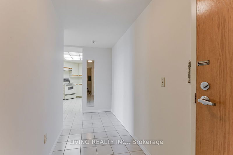 Preview image for 7 Concorde Pl #608, Toronto