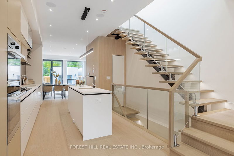 Preview image for 511 Woburn Ave, Toronto