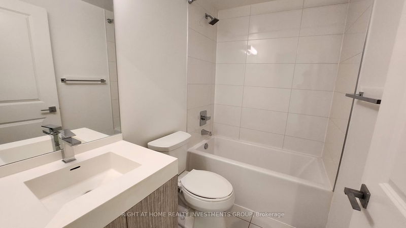 Preview image for 251 Jarvis St #1019, Toronto