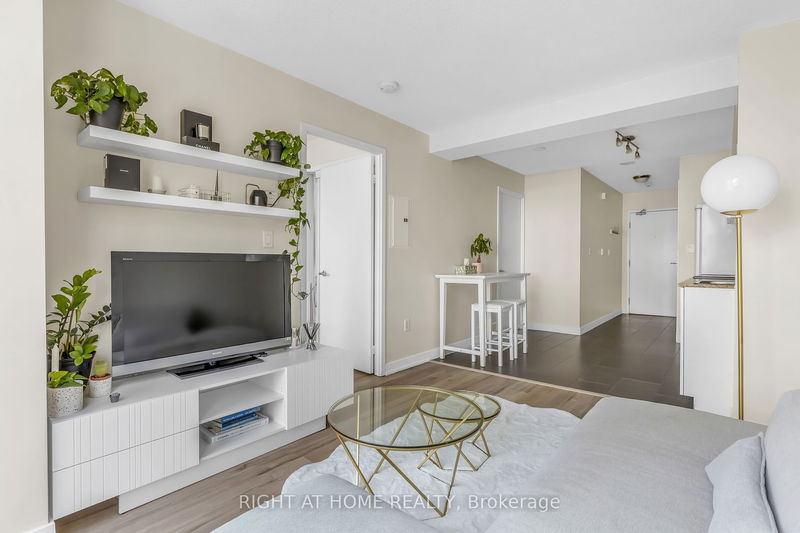 Preview image for 15 Fort York Blvd #1709, Toronto