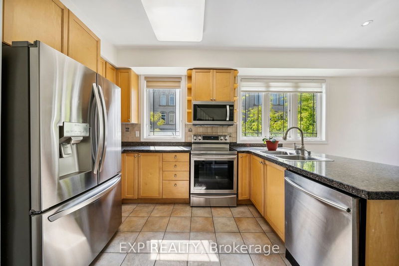Preview image for 2 Altamont Rd, Toronto