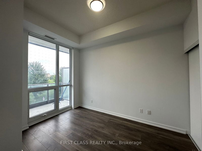 Preview image for 32 Forest Manor Rd #206, Toronto