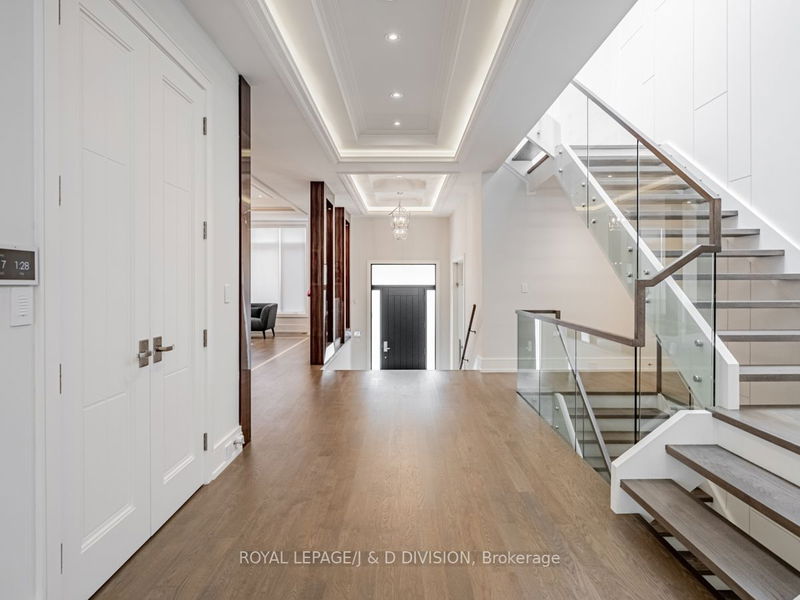 Preview image for 90 Glen Rush Blvd, Toronto