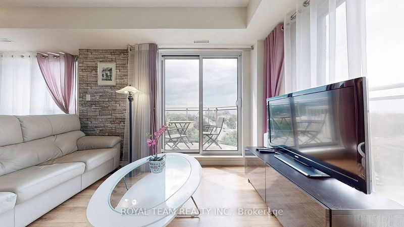 Preview image for 801 Sheppard Ave W #806, Toronto