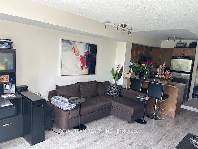 Preview image for 18 Valley Woods Rd #307, Toronto