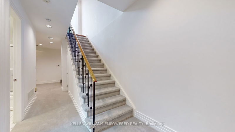 Preview image for 35 Boswell Ave, Toronto