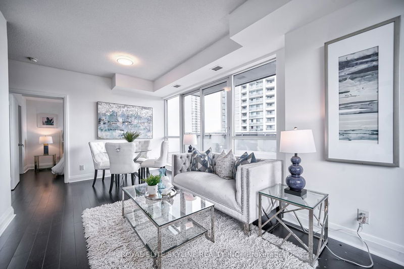 Preview image for 17 Kenaston Gdns #705, Toronto