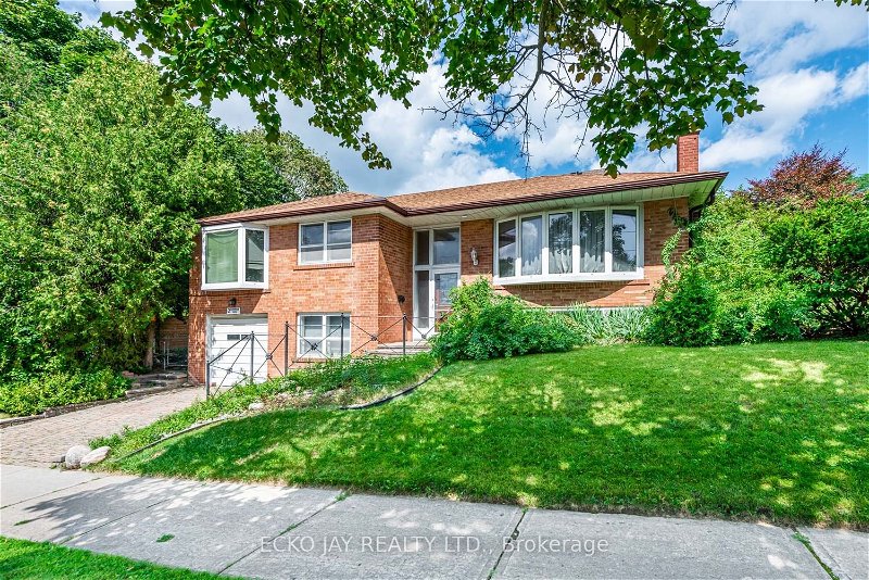Preview image for 2 Camwood Cres, Toronto