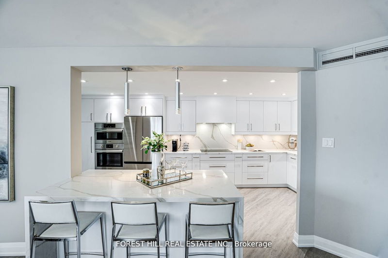 Preview image for 240 Heath St W #901, Toronto