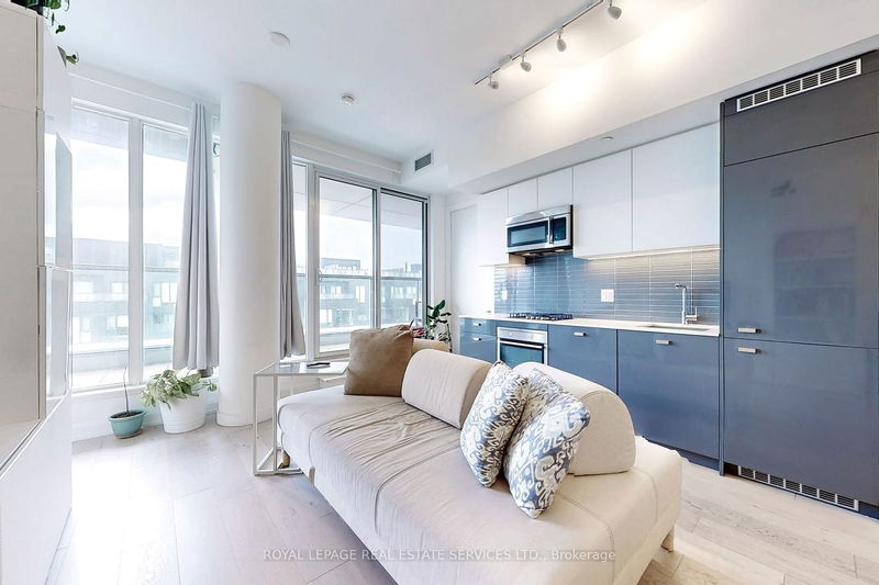 Preview image for 835 St Clair Ave W #801, Toronto