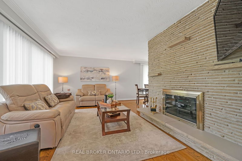 Preview image for 16 Versend Dr E, Toronto