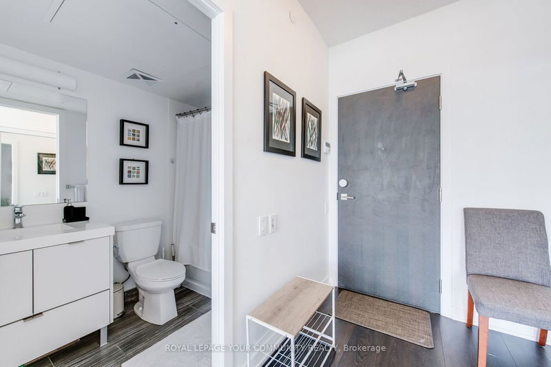 Preview image for 365 Church St #2404, Toronto