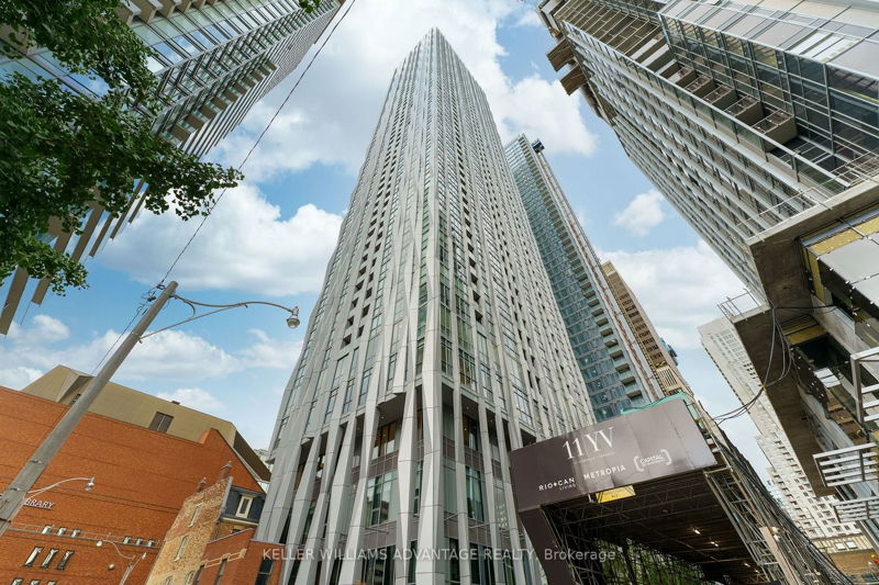 Preview image for 1 Yorkville Ave #3701, Toronto