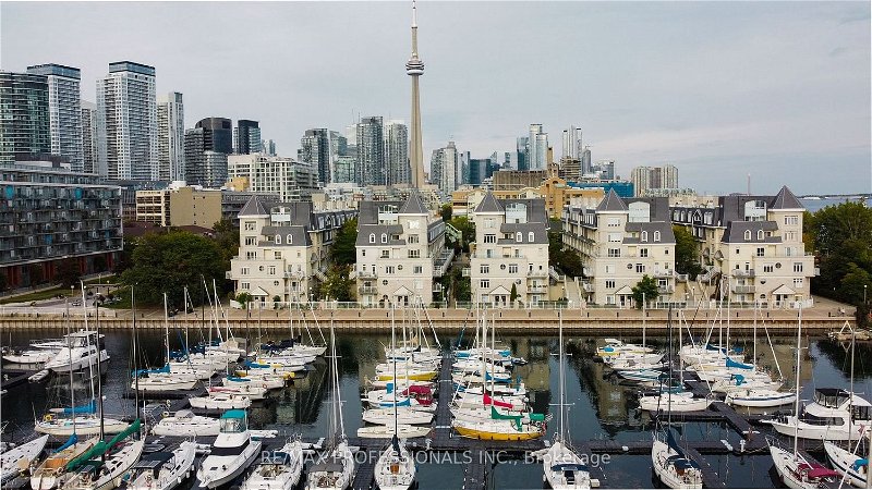 Preview image for 28 Stadium Rd #165, Toronto