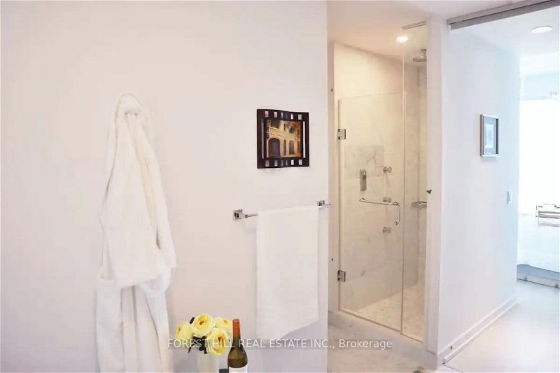 Preview image for 488 University Ave #5006, Toronto