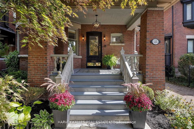 Preview image for 135 Admiral Rd, Toronto