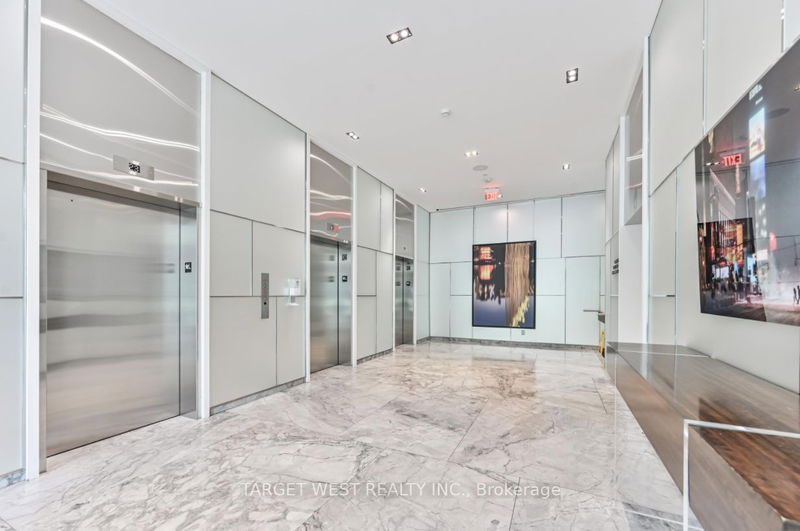Preview image for 57 St Joseph St #1305, Toronto