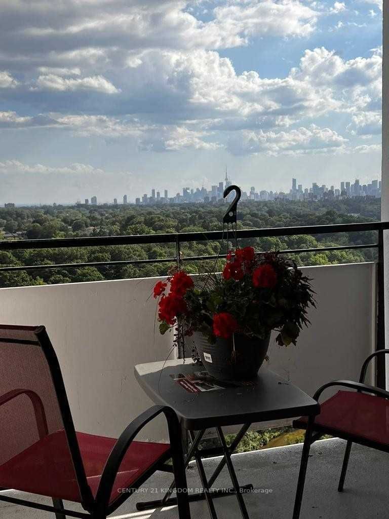Preview image for 60 Pavane Linkway Way #1804, Toronto