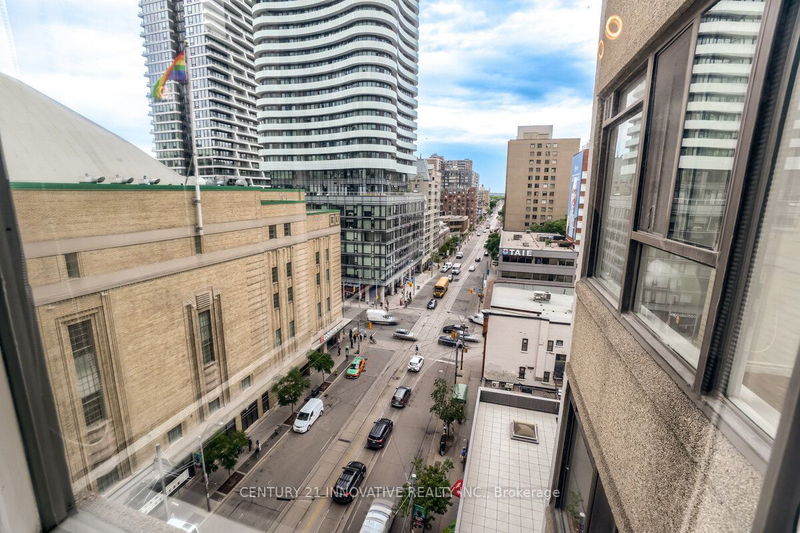 Preview image for 45 Carlton St #914, Toronto