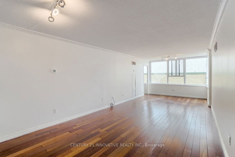 Preview image for 45 Carlton St #914, Toronto
