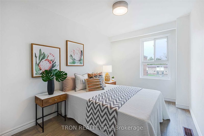 Preview image for 71 Godstone Rd #116, Toronto