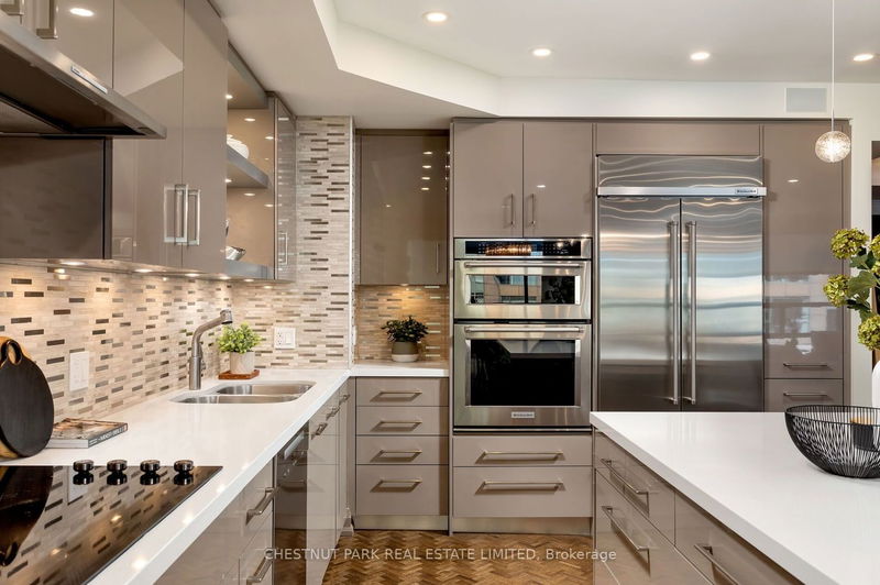 Preview image for 4 Lowther Ave #403, Toronto