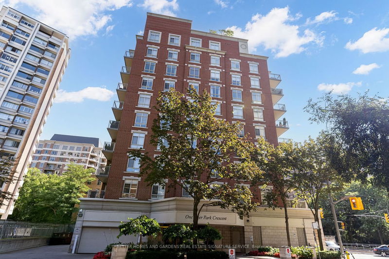 Preview image for 1 Deer Park Cres #406, Toronto