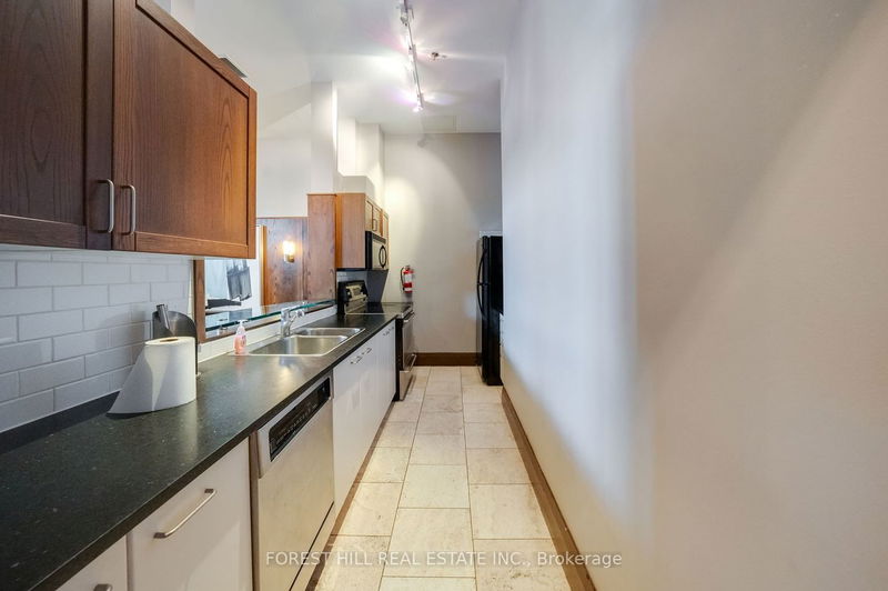 Preview image for 438 Richmond St W #219, Toronto