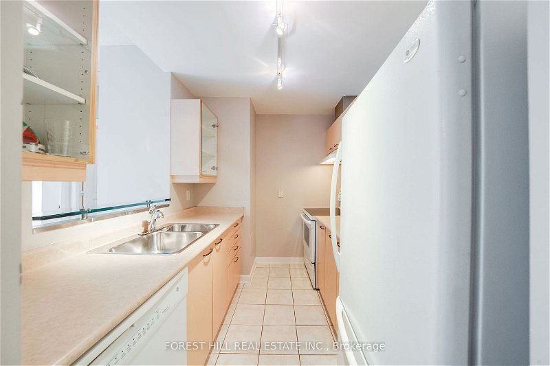 Preview image for 438 Richmond St W #219, Toronto