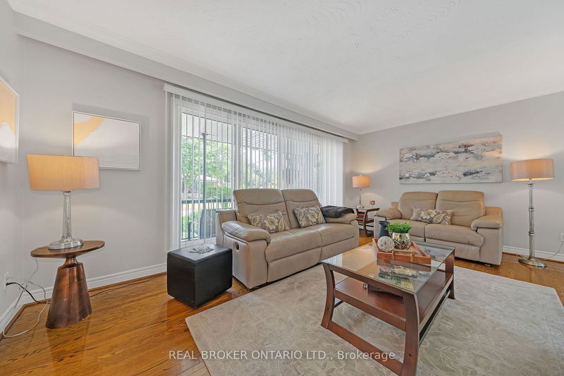 Preview image for 16 Versend Dr S, Toronto