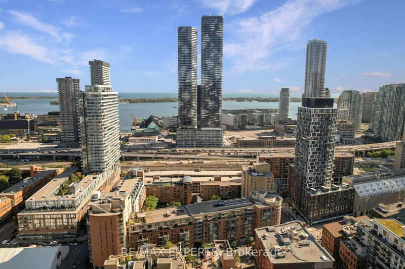 Preview image for 60 Colborne St #1506, Toronto