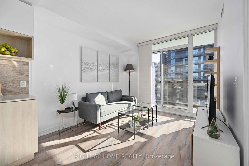 Preview image for 52 Forest Manor Rd #406, Toronto