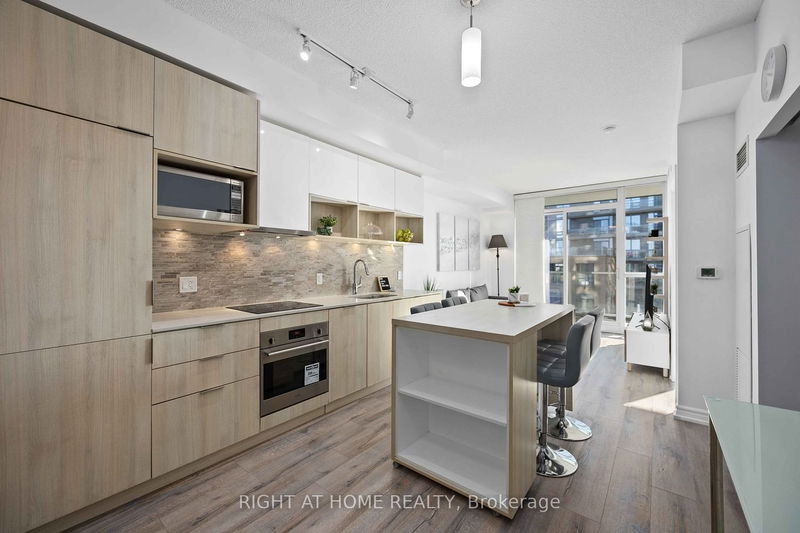 Preview image for 52 Forest Manor Rd #406, Toronto