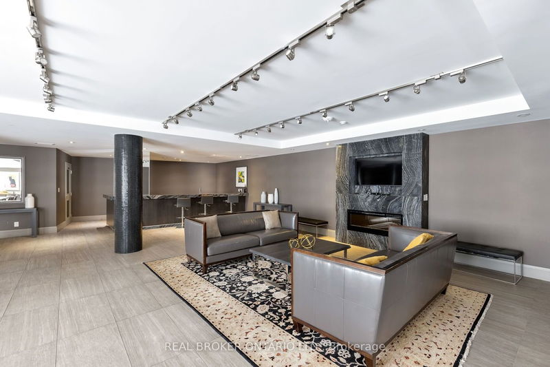 Preview image for 35 Bastion St #809, Toronto
