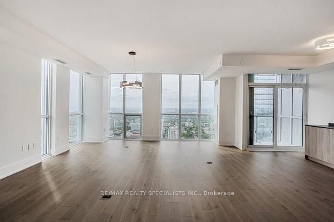 Preview image for 1 Yorkville Ave #5101, Toronto