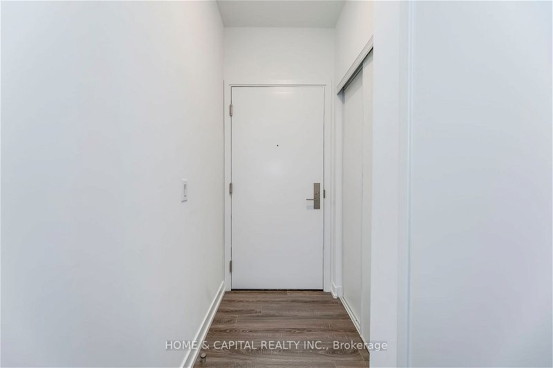 Preview image for 20 Edward St #2504, Toronto