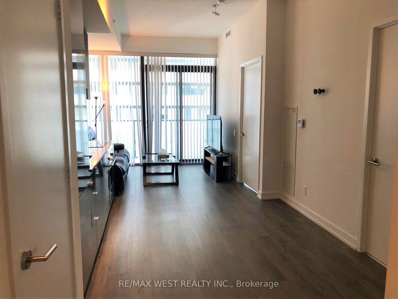 Preview image for 161 Roehampton Ave #908, Toronto