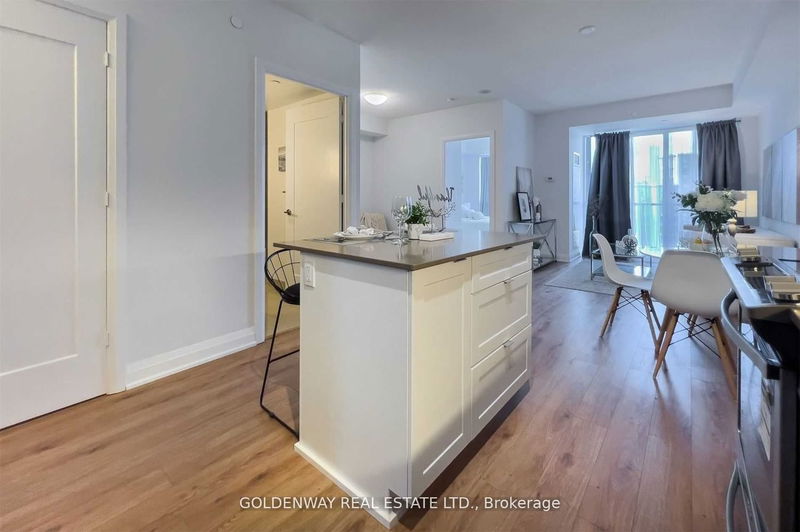 Preview image for 18 Graydon Hall Dr #1004, Toronto
