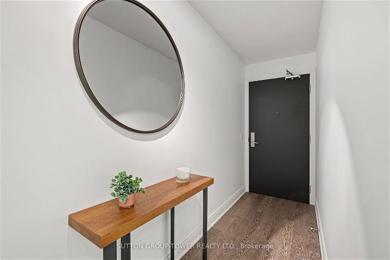 Preview image for 608 Richmond St W #503, Toronto