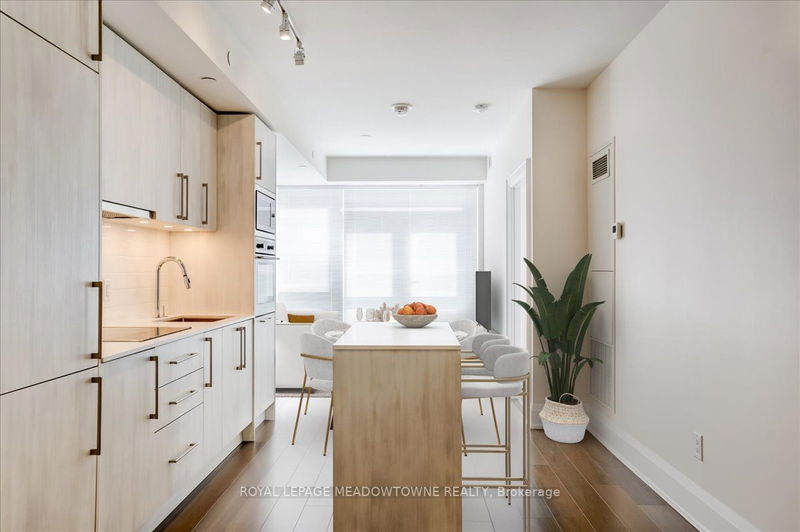 Preview image for 88 Cumberland St #801, Toronto