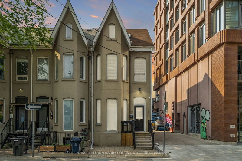 Preview image for 530 Richmond St W, Toronto