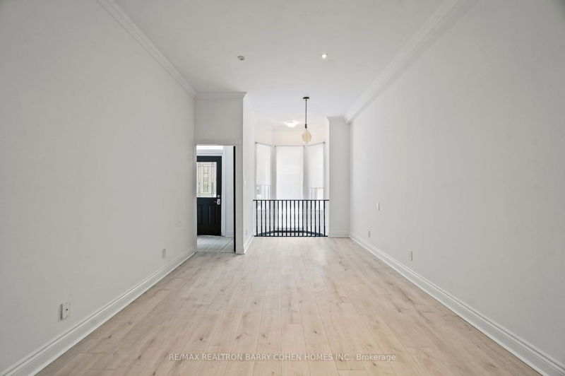 Preview image for 530 Richmond St W, Toronto
