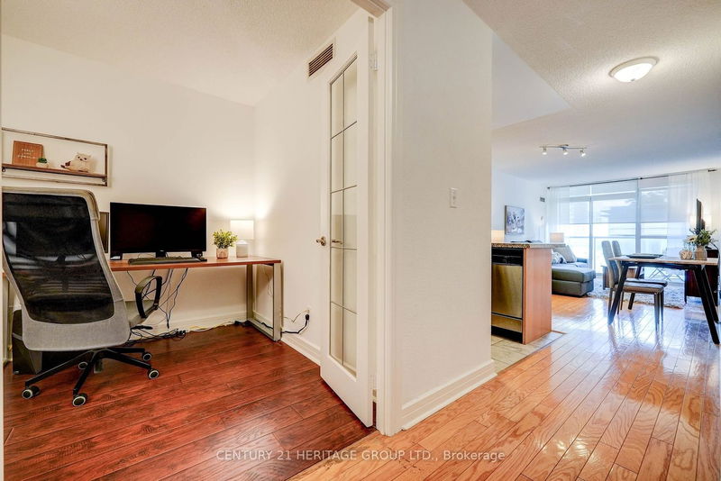 Preview image for 16 Harrison Garden Blvd #612, Toronto