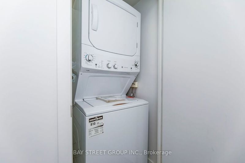 Preview image for 15 Singer Crt #601, Toronto