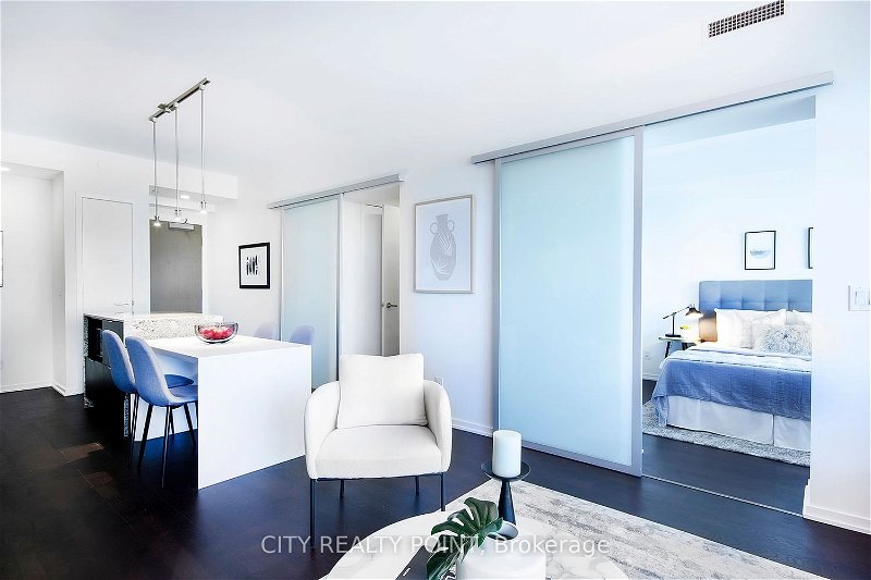 Preview image for 1 Bloor St E #2611, Toronto
